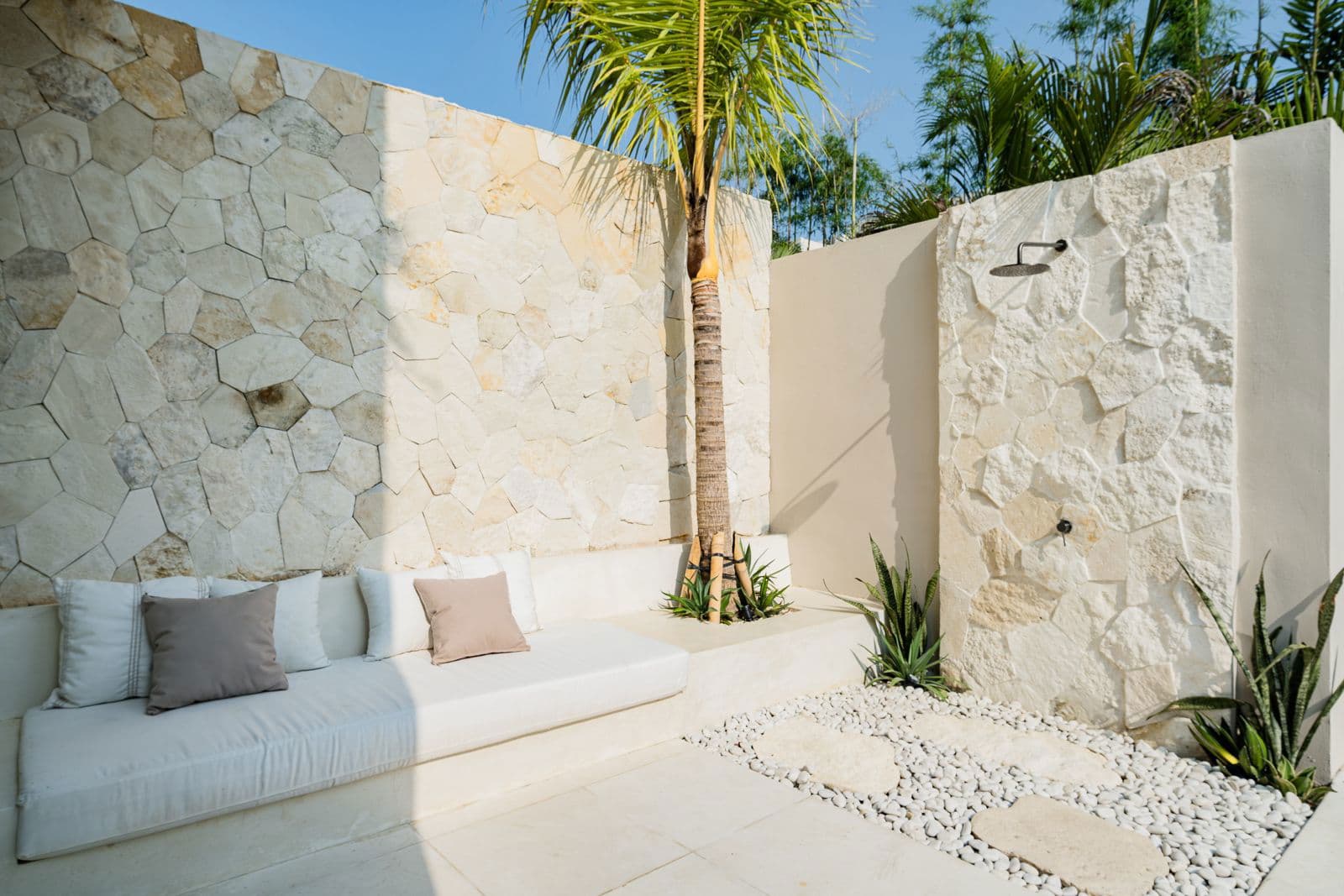 Modern Tropical One Bedroom Villa Nestled in Bingin, Uluwatu 13