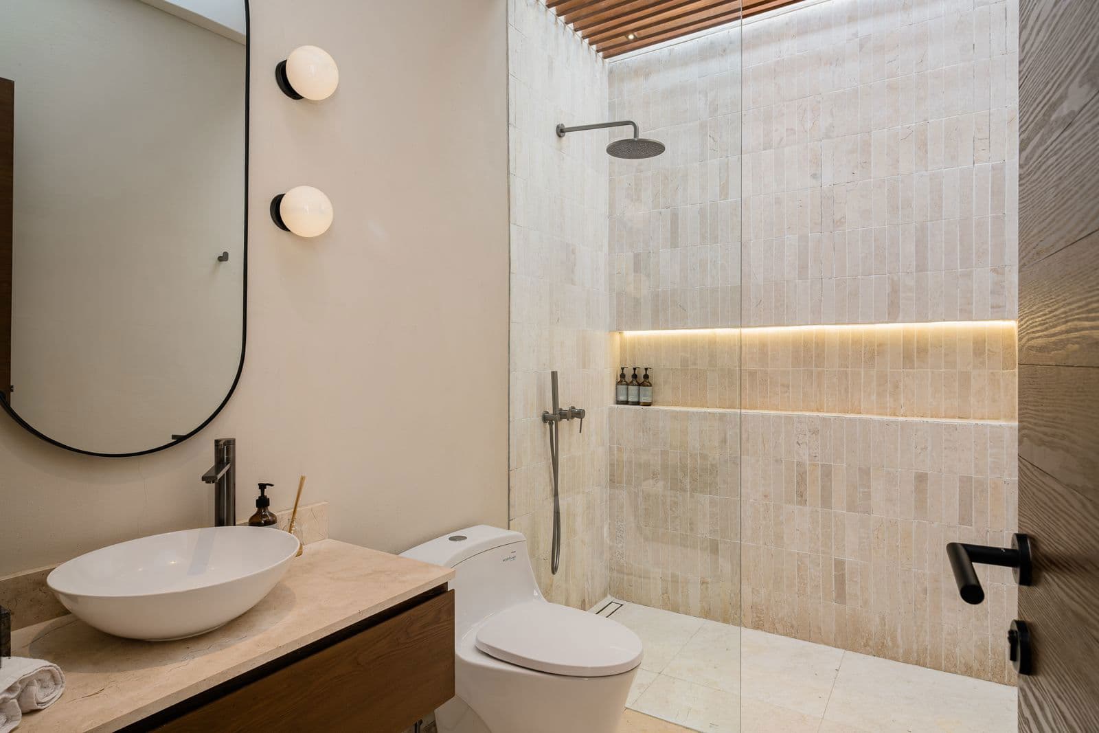 Modern Tropical One Bedroom Villa Nestled in Bingin, Uluwatu 6